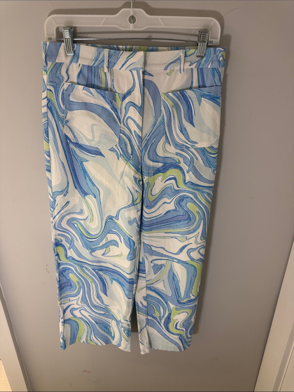 NWOT Marble Swirl Crop Pants in Blue & White